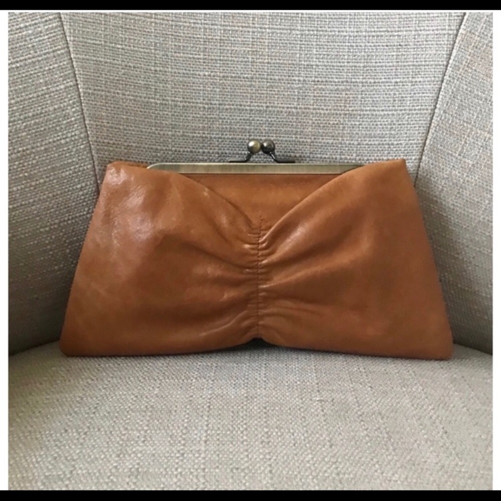 HOBO International Clutch